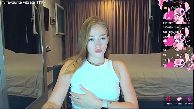 Hot Mia  online show from 09/27/25, 11:48