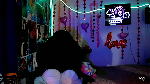 Snapshot of JINX_26 chatting on 04/15/26, 12:39 JINX 26 online show from 04/15/26, 12:39