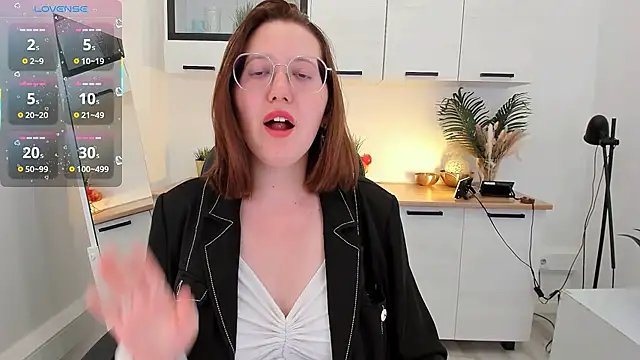 Charmy Gracy online show from 05/10/26, 11:04