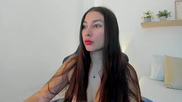 Snapshot of bella_99_ chatting on 07/06/26, 11:51 bella 99 online show from 07/06/26, 11:51