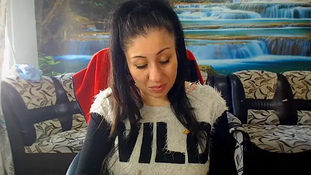 MoistMady online show from 03/04/26, 12:44