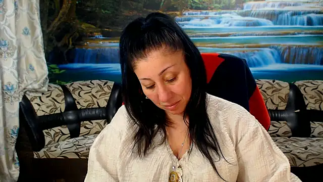 MoistMady online show from 04/12/26, 05:18