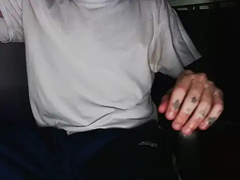 Snapshot of Christian_Stiven1 chatting on 12/10/24, 12:06 Christian Stiven1 online show from 12/10/24, 12:06