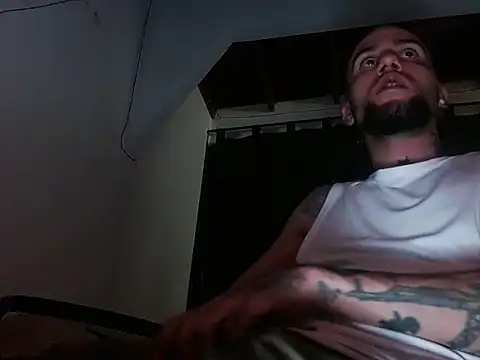 Snapshot of Christian_Stiven1 chatting on 12/23/24, 06:55 Christian Stiven1 online show from 12/23/24, 06:55