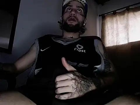 Snapshot of Christian_Stiven1 chatting on 12/31/24, 06:24 Christian Stiven1 online show from 12/31/24, 06:24