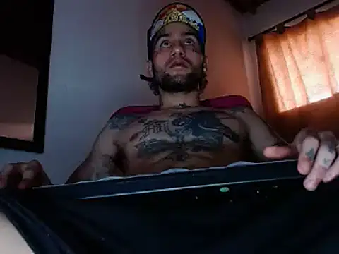 Snapshot of Christian_Stiven1 chatting on 01/07/25, 03:33 Christian Stiven1 online show from 01/07/25, 03:33