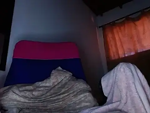 Snapshot of Christian_Stiven1 chatting on 01/12/25, 10:43 Christian Stiven1 online show from 01/12/25, 10:43