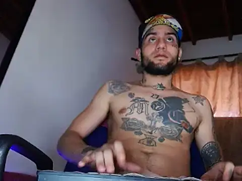 Snapshot of Christian_Stiven1 chatting on 01/16/25, 10:34 Christian Stiven1 online show from 01/16/25, 10:34