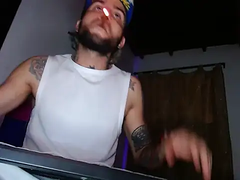 Snapshot of Christian_Stiven1 chatting on 01/25/25, 12:38 Christian Stiven1 online show from 01/25/25, 12:38