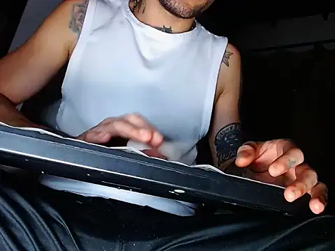 Snapshot of Christian_Stiven1 chatting on 02/05/25, 07:07 Christian Stiven1 online show from 02/05/25, 07:07