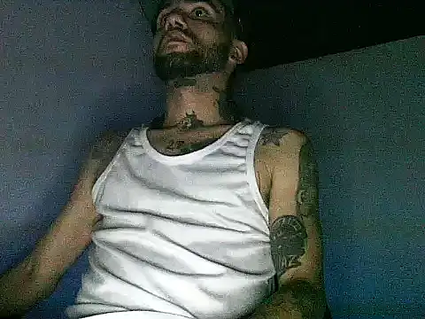 Snapshot of Christian_Stiven1 chatting on 05/14/26, 04:52 Christian Stiven1 online show from 05/14/26, 04:52