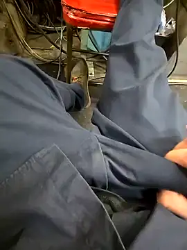 Snapshot of WhiteMeat069 chatting on 02/10/25, 05:36 WhiteMeat069 online show from 02/10/25, 05:36