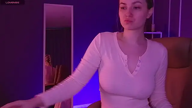 elinanortas online show from 03/17/25, 01:14