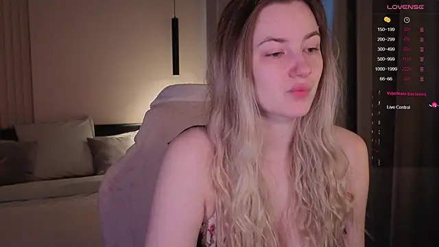 elinanortas online show from 12/15/25, 05:12