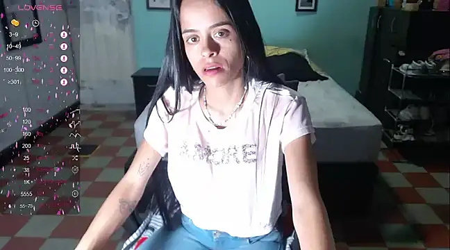 Mia sexy18  online show from 01/16/25, 02:51