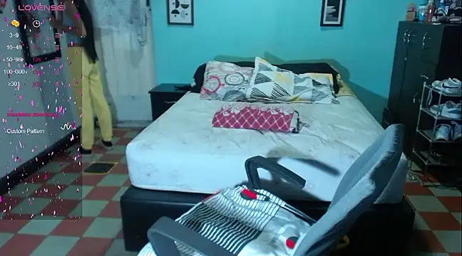 Snapshot of Mia_sexy18_ chatting on 01/22/25, 03:31 Mia sexy18 online show from 01/22/25, 03:31