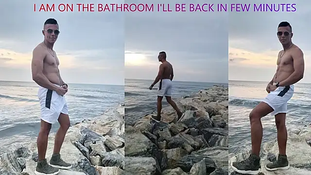 Snapshot of DavidAngell7 chatting on 12/07/24, 07:38 DavidAngell7 online show from 12/07/24, 07:38