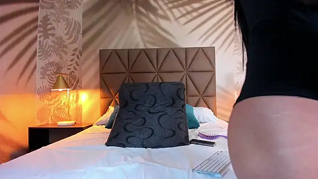 Scarleett 22 online show from 11/11/25, 08:09