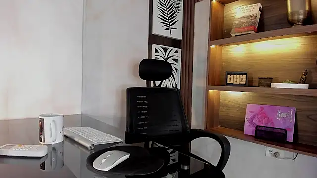 Scarleett 22 online show from 03/23/26, 08:02