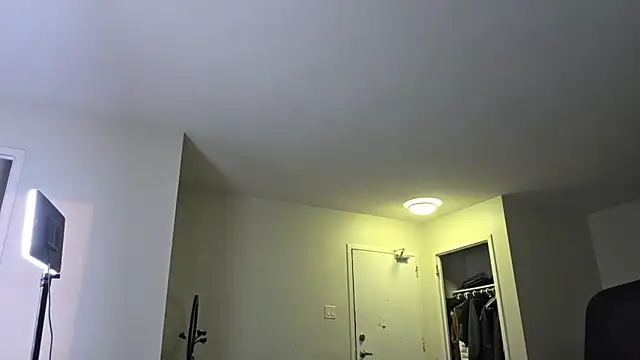 Snapshot of PandaSweets chatting on 10/19/25, 12:44 PandaSweets online show from 10/19/25, 12:44