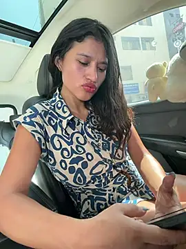 Snapshot of sexi_noemi chatting on 04/19/26, 06:43 sexi noemi online show from 04/19/26, 06:43