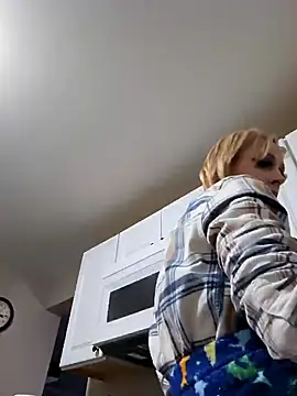 Snapshot of AmethystFoxx chatting on 01/29/25, 09:17 AmethystFoxx online show from 01/29/25, 09:17