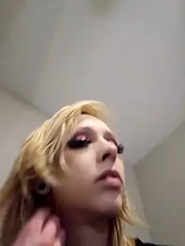 Snapshot of AmethystFoxx chatting on 02/05/25, 06:04 AmethystFoxx online show from 02/05/25, 06:04