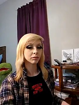 Snapshot of AmethystFoxx chatting on 03/12/25, 03:07 AmethystFoxx online show from 03/12/25, 03:07