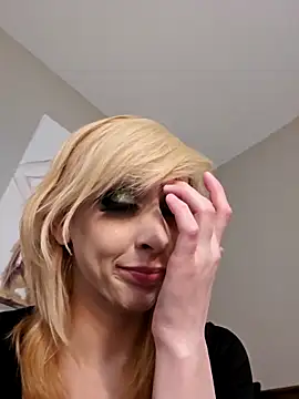 Snapshot of AmethystFoxx chatting on 03/14/25, 03:25 AmethystFoxx online show from 03/14/25, 03:25