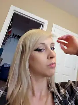 Snapshot of AmethystFoxx chatting on 09/11/25, 05:57 AmethystFoxx online show from 09/11/25, 05:57