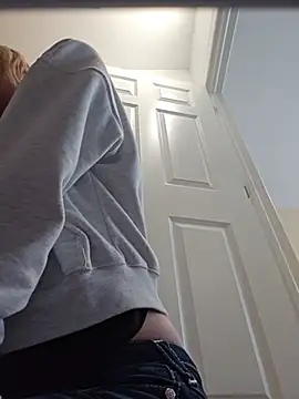 Snapshot of AmethystFoxx chatting on 06/14/26, 05:26 AmethystFoxx online show from 06/14/26, 05:26