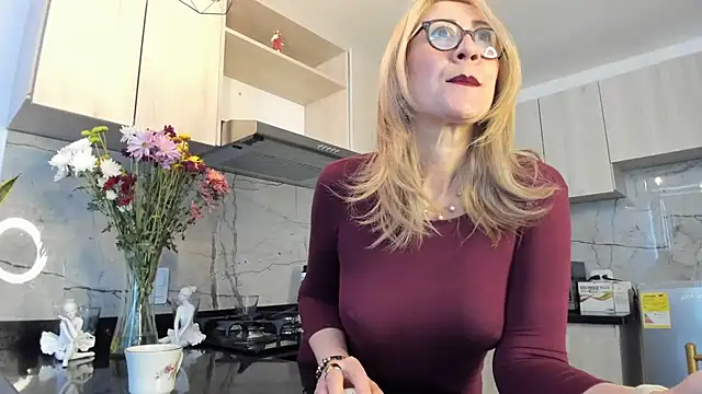 ashleymilf 1 online show from 02/21/25, 06:26