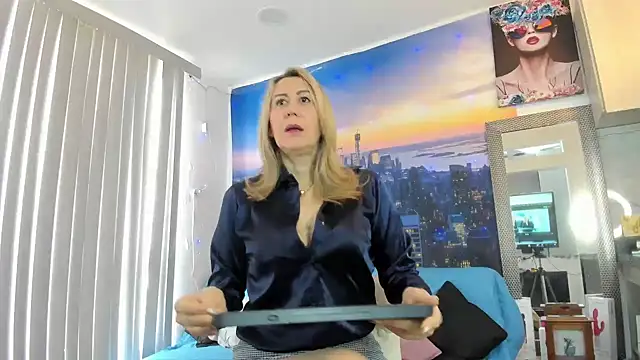 ashleymilf 1 online show from 09/15/25, 04:51