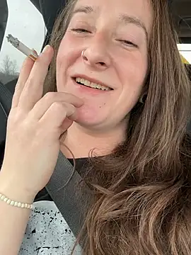 Mini And The Bear online show from 03/15/26, 08:04