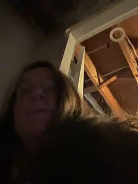 Mini And The Bear online show from 03/27/26, 04:40