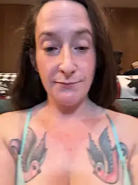 Mini And The Bear online show from 04/11/26, 03:27