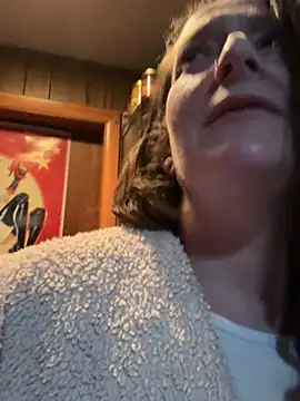 Mini And The Bear online show from 04/16/26, 04:41