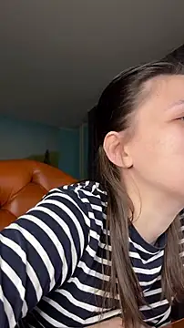 Snapshot of NinaVI chatting on 02/02/25, 05:59 NinaVI online show from 02/02/25, 05:59