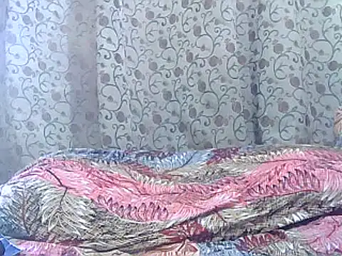 Snapshot of brilliant9 chatting on 11/23/25, 03:50 brilliant9 online show from 11/23/25, 03:50