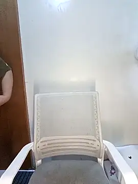 Snapshot of Sweet_asian_kylie chatting on 03/22/26, 06:17 Sweet asian kylie online show from 03/22/26, 06:17