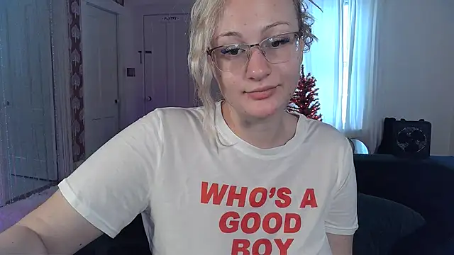 Snapshot of ashleyblaydex chatting on 12/03/25, 08:07 ashleyblaydex online show from 12/03/25, 08:07