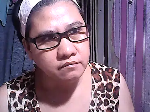 sweetsosie18 online show from 09/23/25, 09:56