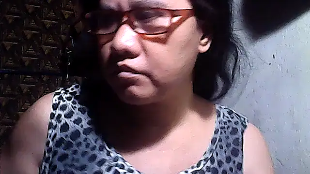 sweetsosie18 online show from 04/28/26, 02:27