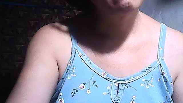 sweetsosie18 online show from 05/08/26, 07:08