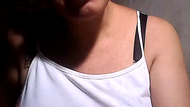 sweetsosie18 online show from 05/13/26, 03:59