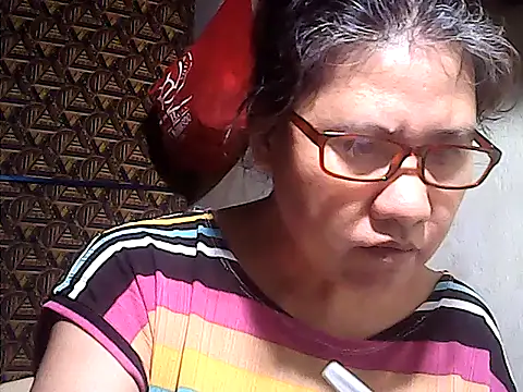 sweetsosie18 online show from 05/17/26, 04:54