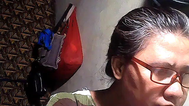 sweetsosie18 online show from 05/28/26, 12:24