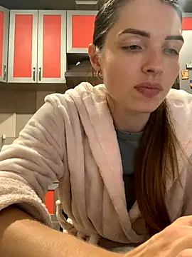 SeducingYoghourt online show from 10/23/25, 04:06