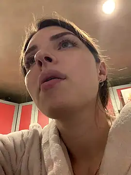 SeducingYoghourt online show from 02/19/26, 04:58