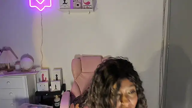 Snapshot of Kaiisa_ chatting on 03/10/25, 11:06 Kaiisa online show from 03/10/25, 11:06